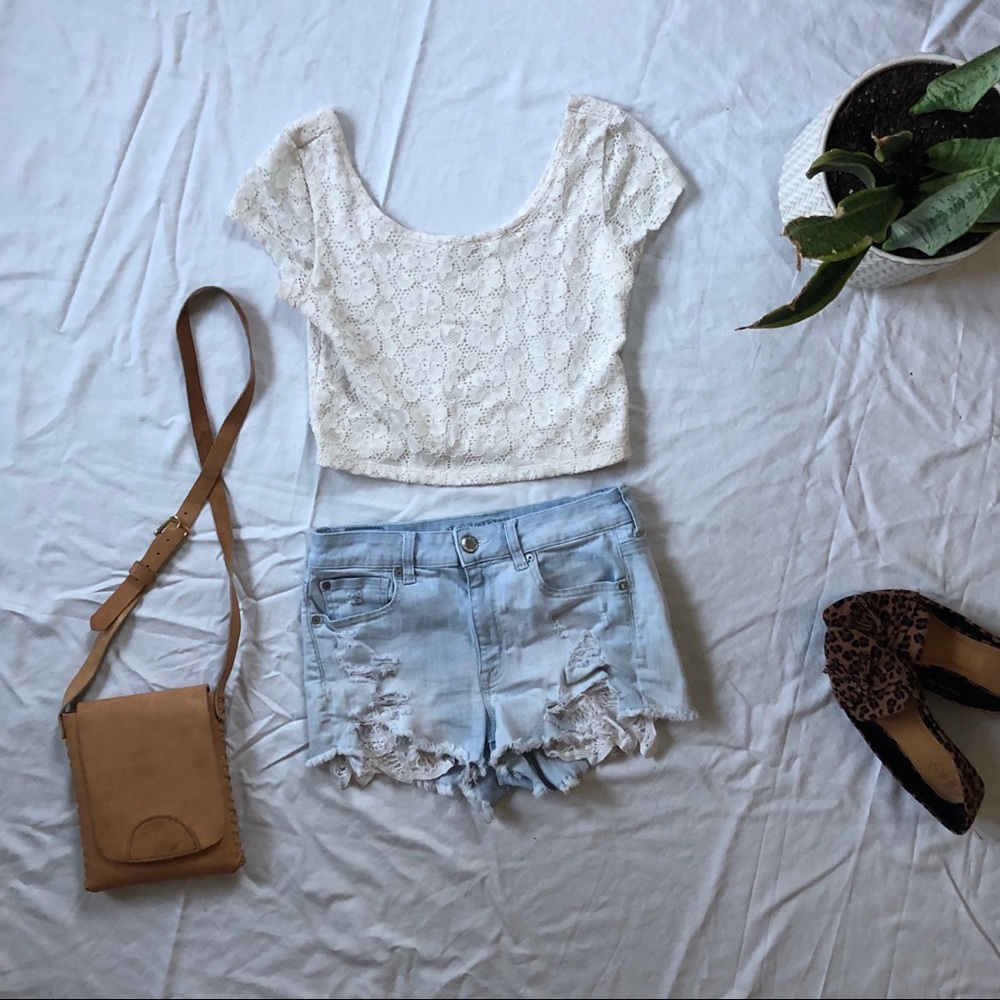 Light Wash Super Stretch Destroyed Denim Shorts